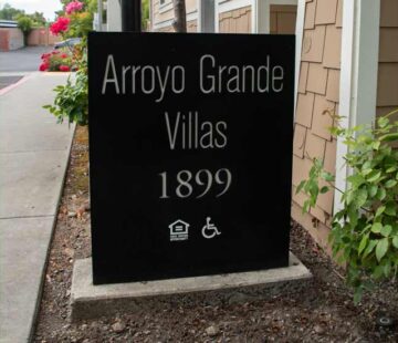 arroyo grande villas sign photo