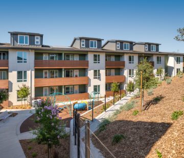 Petaluma River Place Courtyard